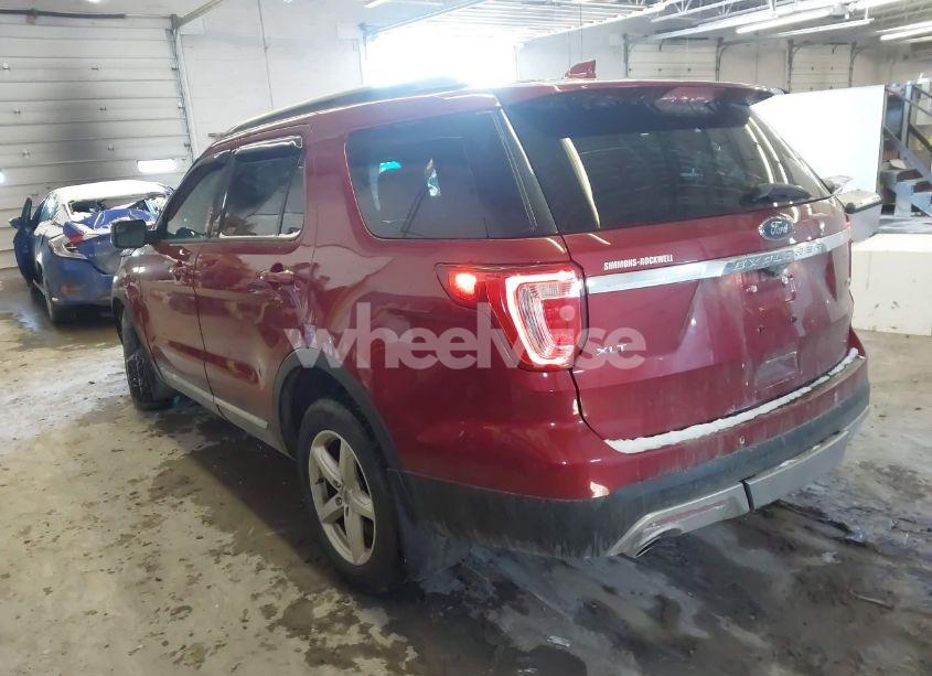 Photo 3 of 2016 Ford Explorer XLT (VIN 1FM5K8D89GGC45780)