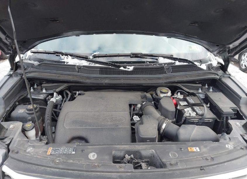 Photo 10 of 2016 Ford Explorer XLT (VIN 1FM5K8D89GGD00292)