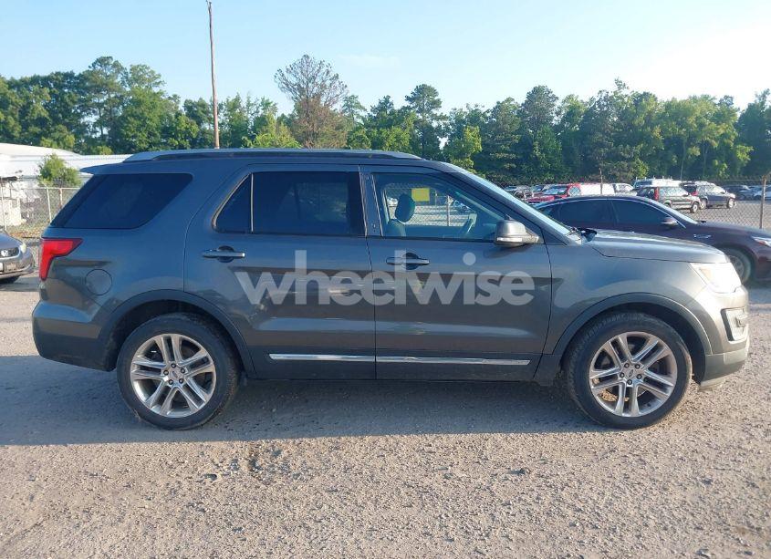 Photo 13 of 2017 Ford Explorer XLT (VIN 1FM5K8D89HGA56502)