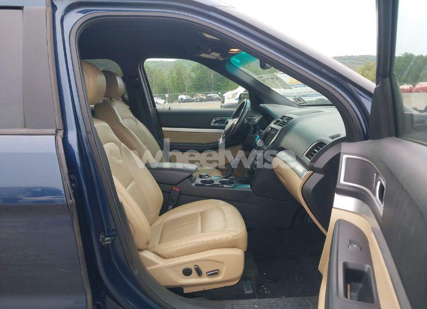 Photo 5 of 2017 Ford Explorer XLT (VIN 1FM5K8D89HGB26435)