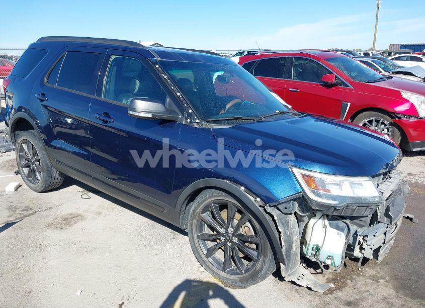 2017 Ford Explorer XLT (VIN 1FM5K8D89HGB57894) main photo