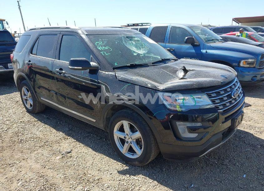 2017 Ford Explorer XLT (VIN 1FM5K8D89HGC22470) main photo