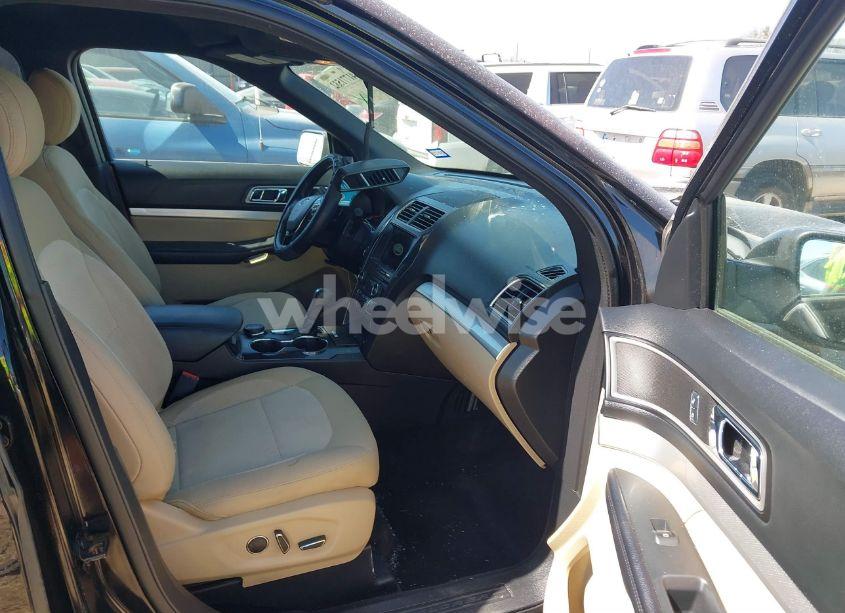 Photo 5 of 2017 Ford Explorer XLT (VIN 1FM5K8D89HGC22470)