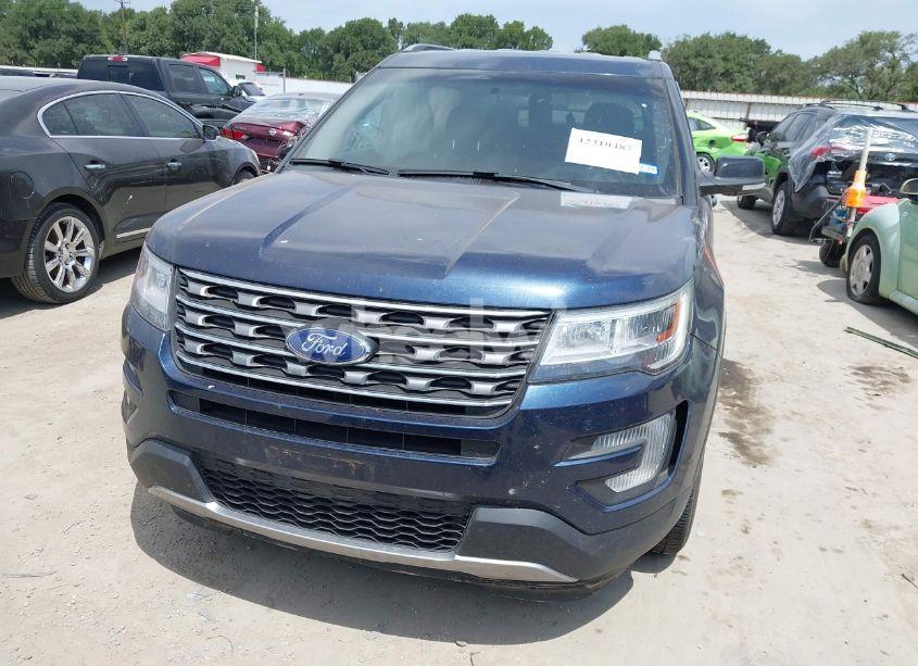 Photo 12 of 2017 Ford Explorer XLT (VIN 1FM5K8D89HGD57156)