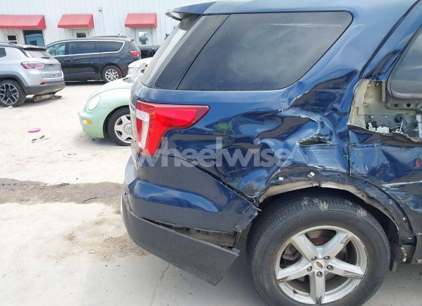 Photo 6 of 2017 Ford Explorer XLT (VIN 1FM5K8D89HGD57156)