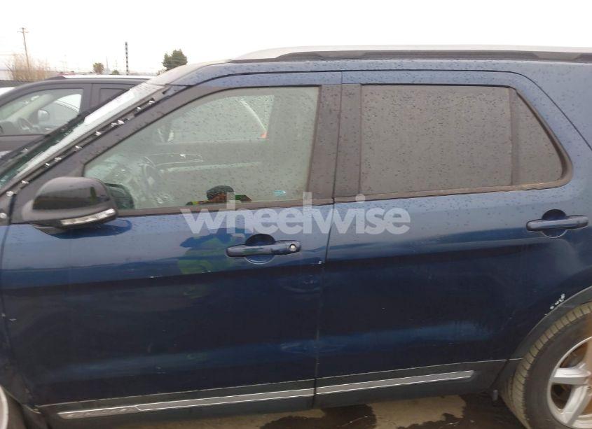 Photo 14 of 2017 Ford Explorer XLT (VIN 1FM5K8D89HGD64902)