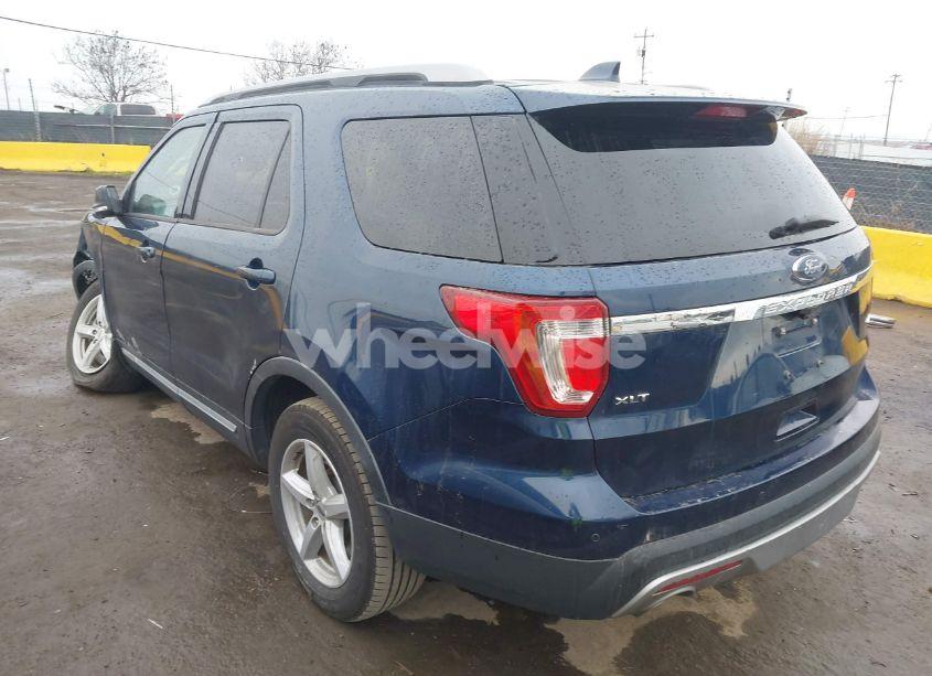 Photo 3 of 2017 Ford Explorer XLT (VIN 1FM5K8D89HGD64902)