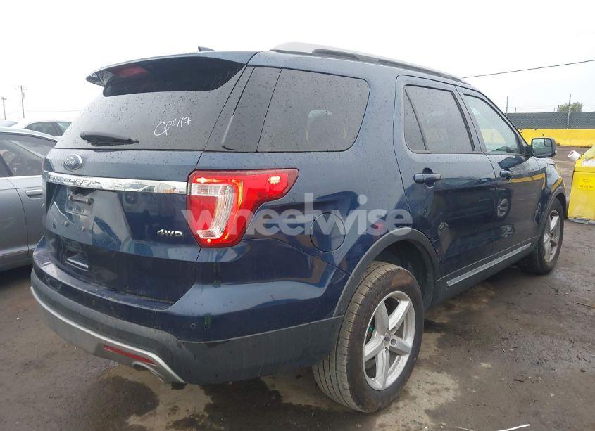 Photo 4 of 2017 Ford Explorer XLT (VIN 1FM5K8D89HGD64902)