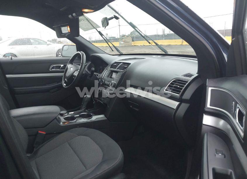 Photo 5 of 2017 Ford Explorer XLT (VIN 1FM5K8D89HGD64902)