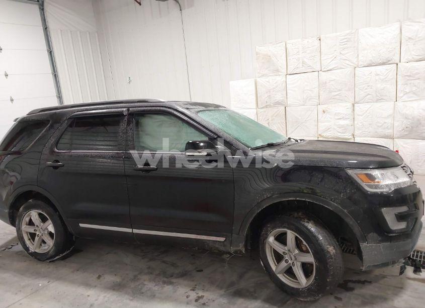 Photo 14 of 2017 Ford Explorer XLT (VIN 1FM5K8D89HGD75138)