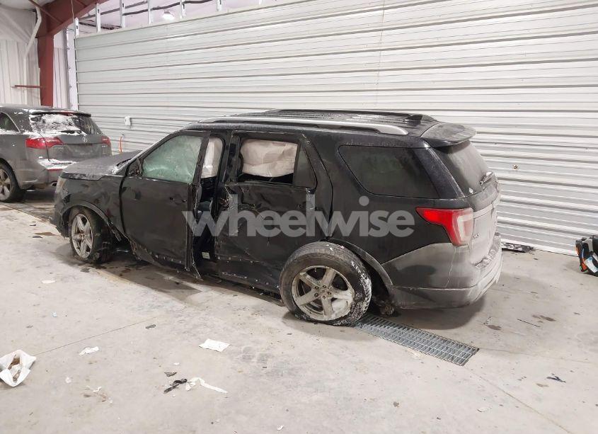 Photo 15 of 2017 Ford Explorer XLT (VIN 1FM5K8D89HGD75138)