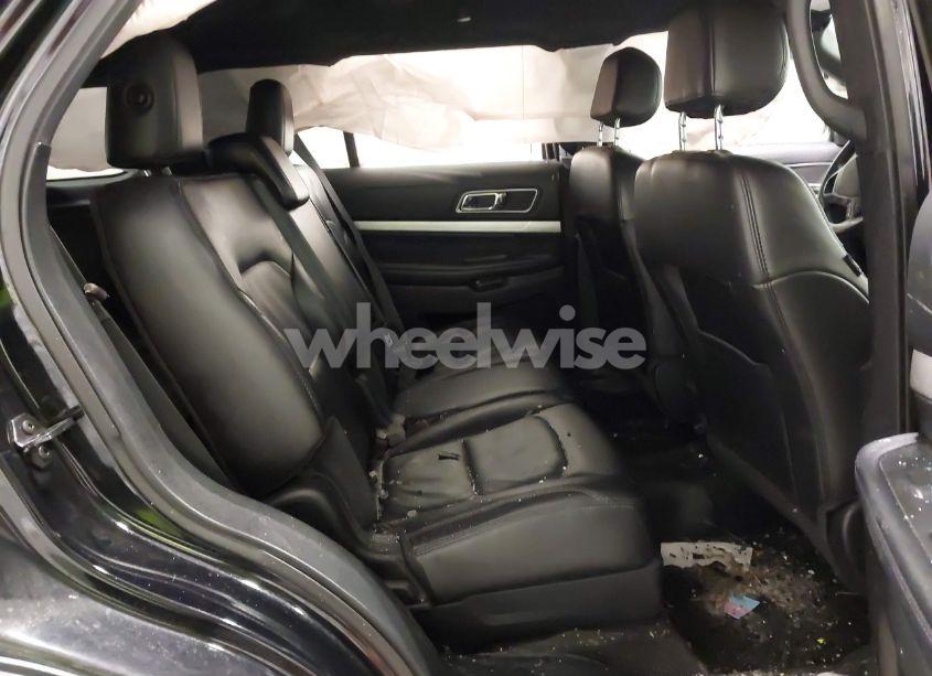 Photo 8 of 2017 Ford Explorer XLT (VIN 1FM5K8D89HGD75138)