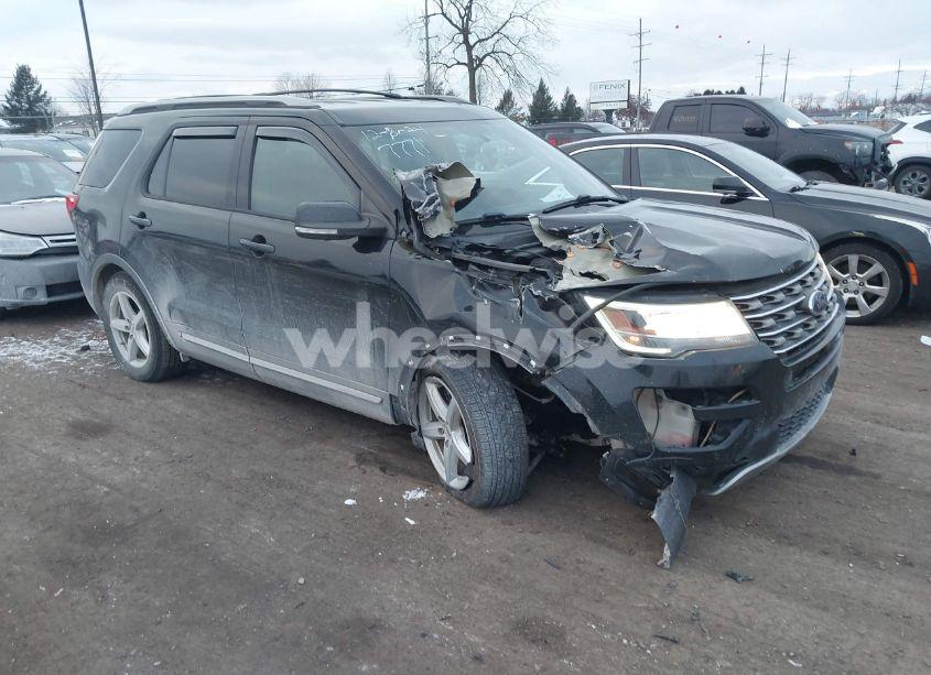 2017 Ford Explorer XLT (VIN 1FM5K8D89HGD97771) main photo