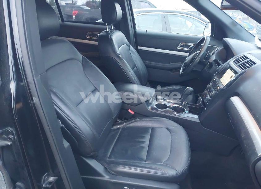 Photo 5 of 2017 Ford Explorer XLT (VIN 1FM5K8D89HGD97771)