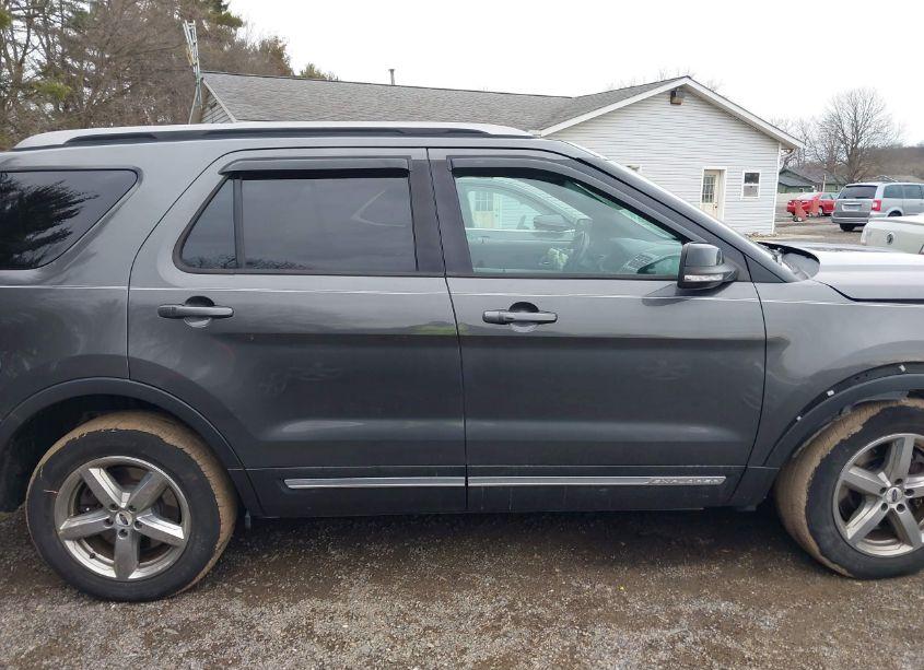 Photo 14 of 2017 Ford Explorer XLT (VIN 1FM5K8D89HGE41445)