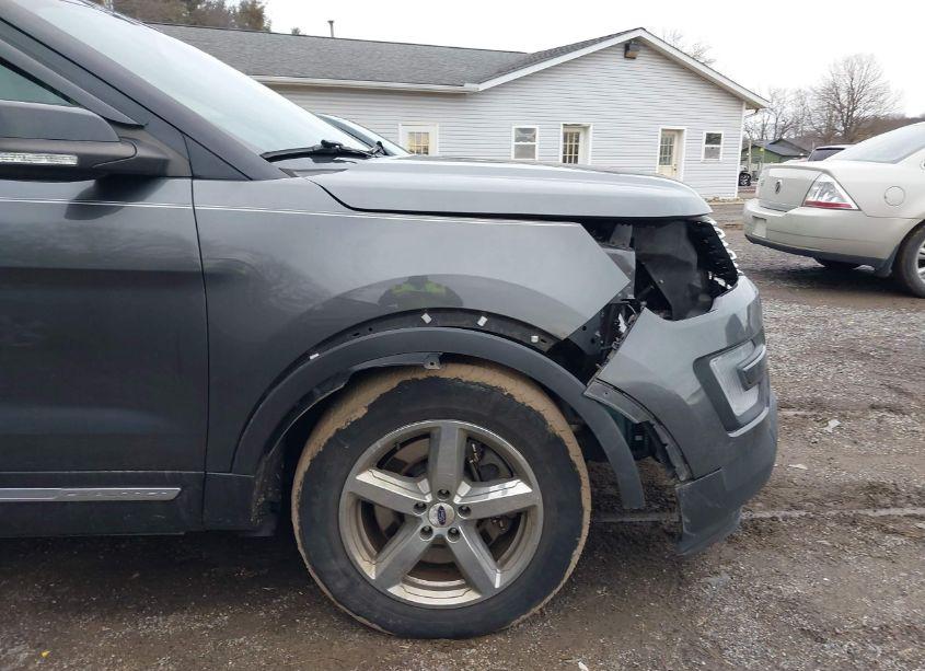 Photo 18 of 2017 Ford Explorer XLT (VIN 1FM5K8D89HGE41445)