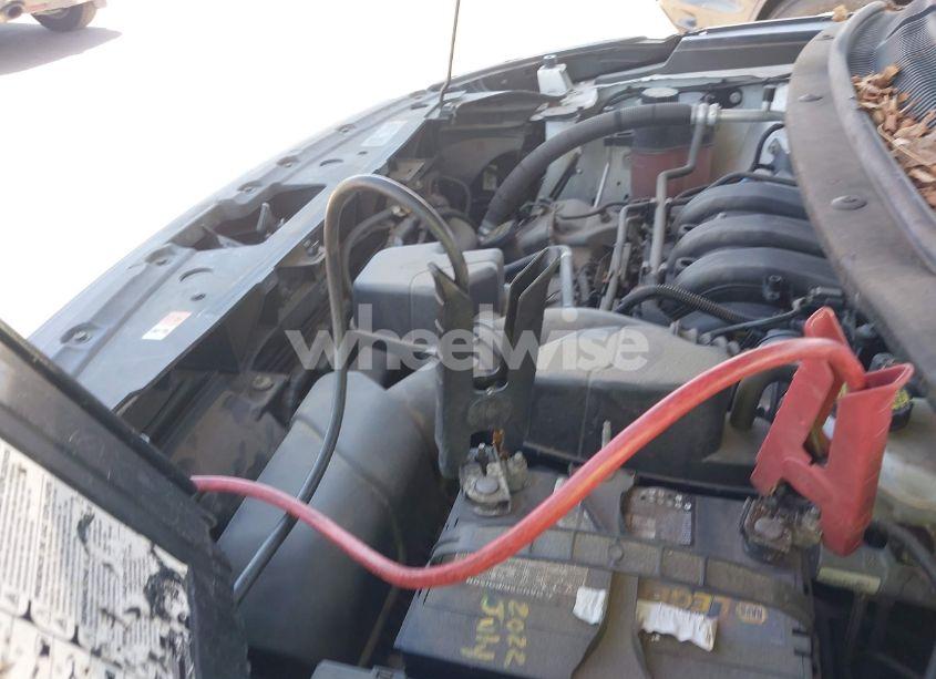 Photo 10 of 2018 Ford Explorer XLT (VIN 1FM5K8D89JGA10366)