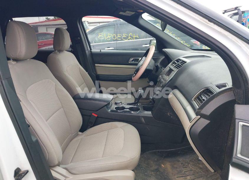 Photo 5 of 2018 Ford Explorer XLT (VIN 1FM5K8D89JGA73757)