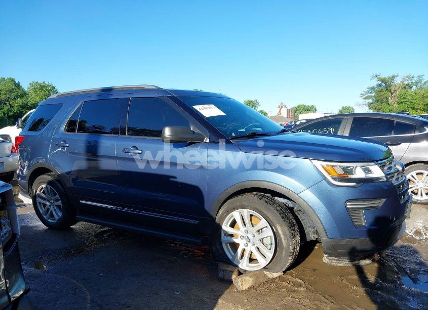 Photo 13 of 2018 Ford Explorer XLT (VIN 1FM5K8D89JGB30748)