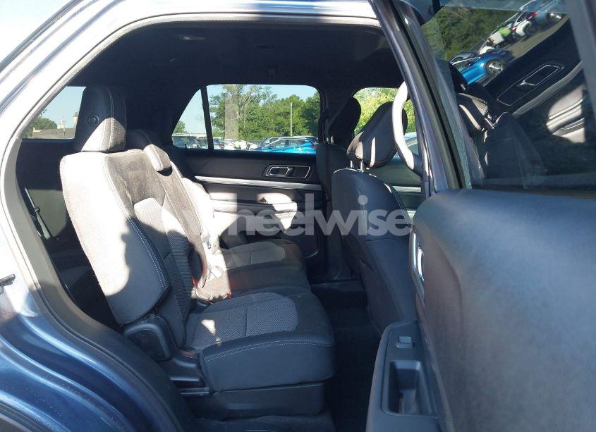 Photo 8 of 2018 Ford Explorer XLT (VIN 1FM5K8D89JGB30748)