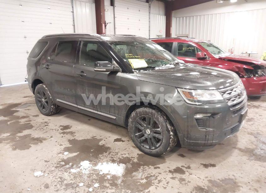 2018 Ford Explorer XLT (VIN 1FM5K8D89JGB37117) main photo
