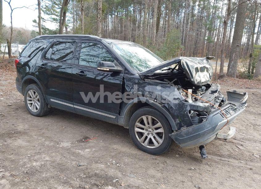 2018 Ford Explorer XLT (VIN 1FM5K8D89JGB75737) main photo
