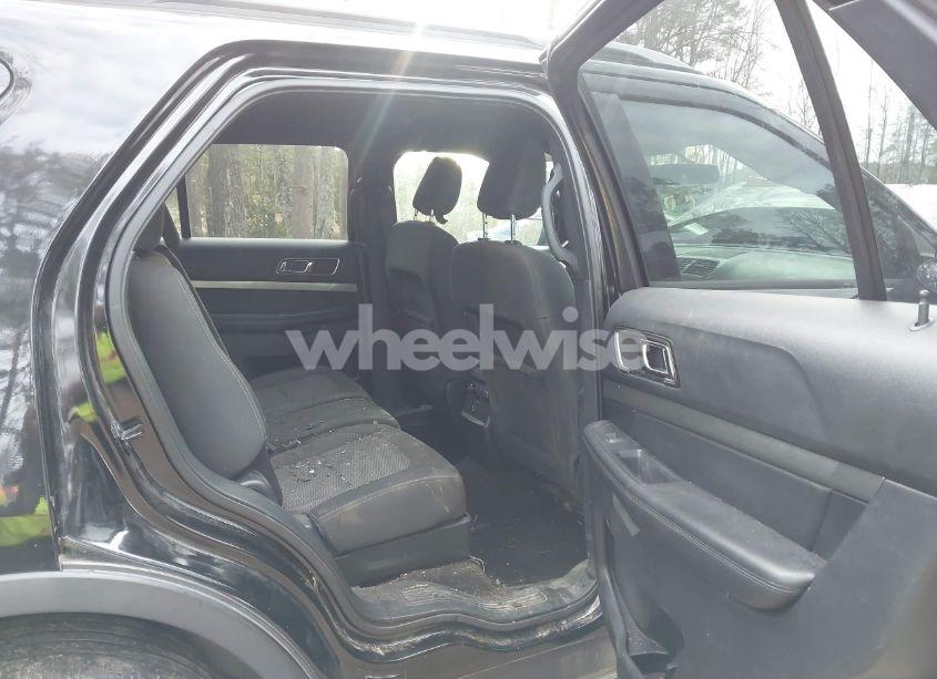 Photo 8 of 2018 Ford Explorer XLT (VIN 1FM5K8D89JGB75737)