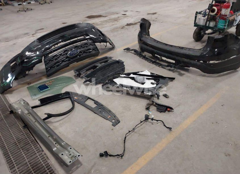 Photo 12 of 2018 Ford Explorer XLT (VIN 1FM5K8D89JGC40408)