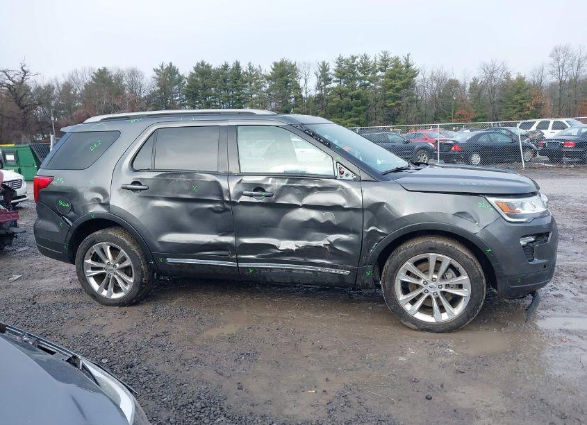 Photo 13 of 2018 Ford Explorer XLT (VIN 1FM5K8D89JGC79189)