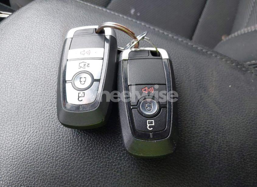 Photo 11 of 2019 Ford Explorer XLT (VIN 1FM5K8D89KGA13334)