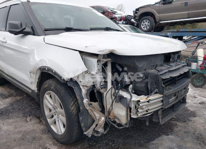 Photo 17 of 2019 Ford Explorer XLT (VIN 1FM5K8D89KGA13334)