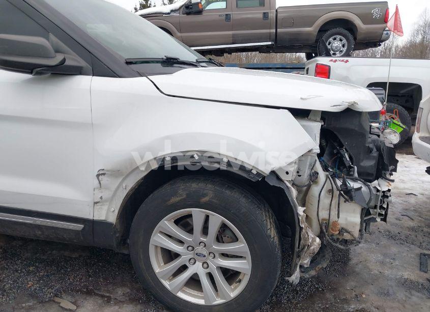 Photo 18 of 2019 Ford Explorer XLT (VIN 1FM5K8D89KGA13334)
