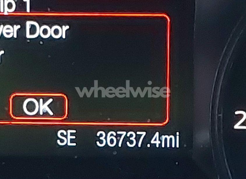 Photo 14 of 2019 Ford Explorer XLT (VIN 1FM5K8D89KGA21529)