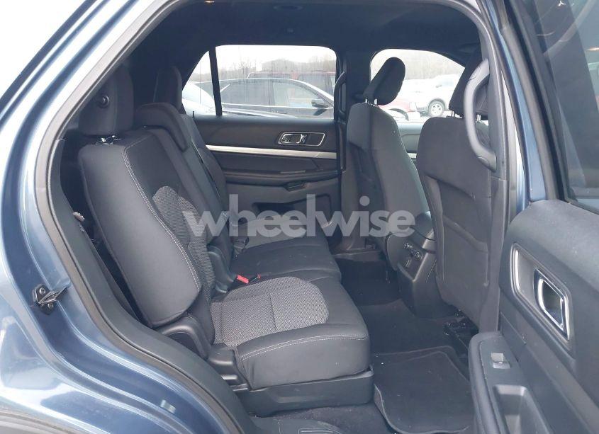 Photo 8 of 2019 Ford Explorer XLT (VIN 1FM5K8D89KGA21529)