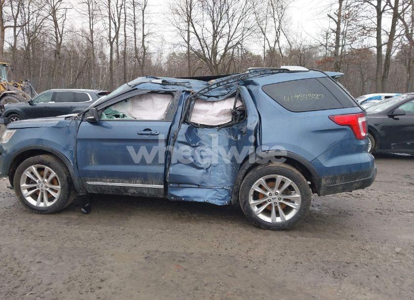 Photo 14 of 2019 Ford Explorer XLT (VIN 1FM5K8D89KGA27251)