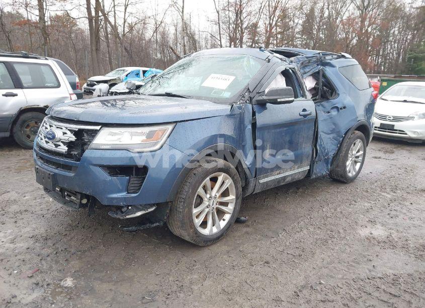 Photo 2 of 2019 Ford Explorer XLT (VIN 1FM5K8D89KGA27251)