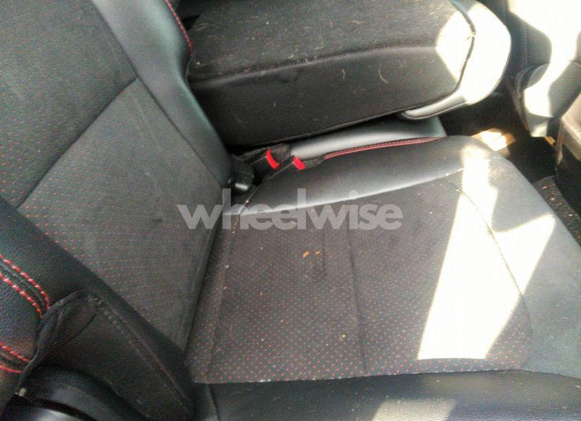 Photo 8 of 2019 Ford Explorer XLT (VIN 1FM5K8D89KGA59326)