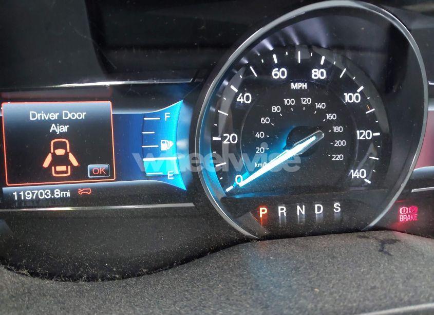 Photo 16 of 2019 Ford Explorer XLT (VIN 1FM5K8D89KGB49110)