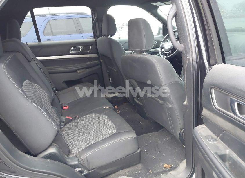 Photo 8 of 2019 Ford Explorer XLT (VIN 1FM5K8D89KGB49110)