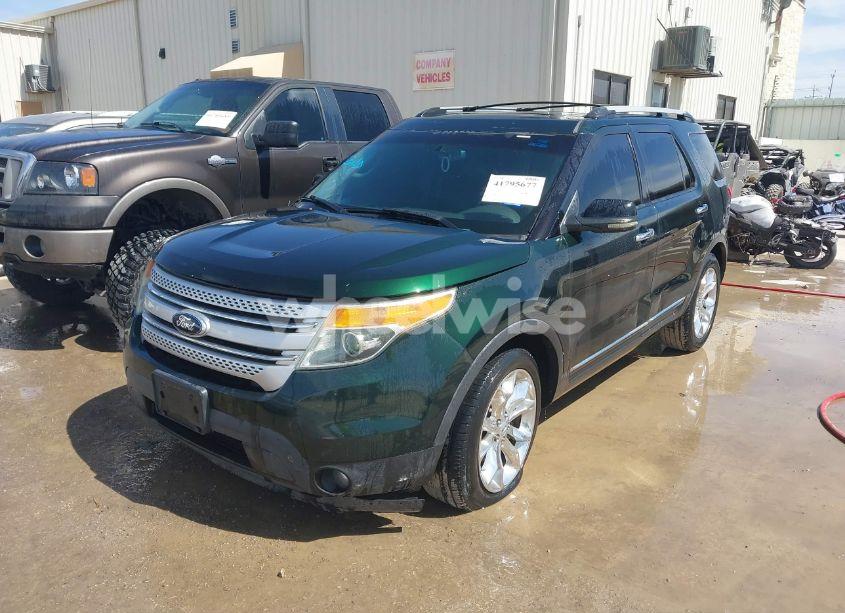 Photo 2 of 2013 Ford Explorer XLT (VIN 1FM5K8D8XDGA41484)