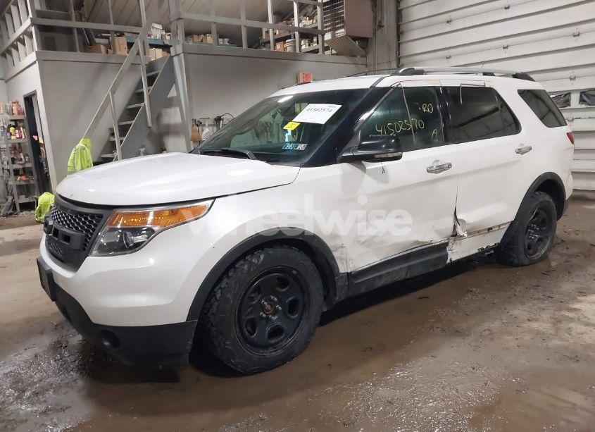 Photo 2 of 2013 Ford Explorer XLT (VIN 1FM5K8D8XDGA47219)