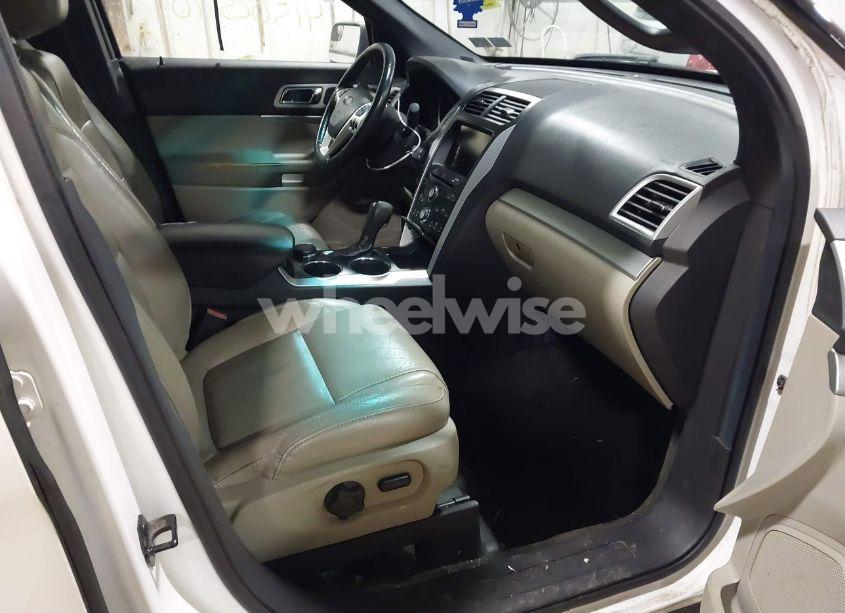 Photo 5 of 2013 Ford Explorer XLT (VIN 1FM5K8D8XDGA47219)