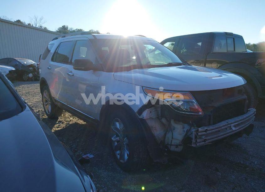 Photo 13 of 2013 Ford Explorer XLT (VIN 1FM5K8D8XDGA71407)