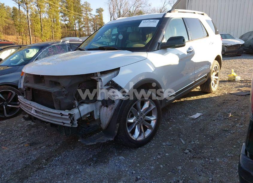 Photo 2 of 2013 Ford Explorer XLT (VIN 1FM5K8D8XDGA71407)