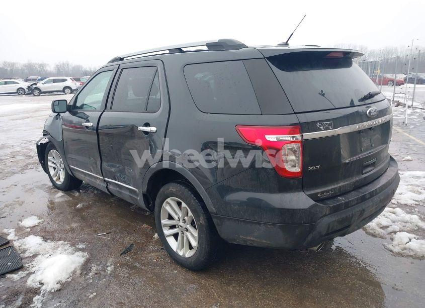 Photo 3 of 2013 Ford Explorer XLT (VIN 1FM5K8D8XDGA76574)