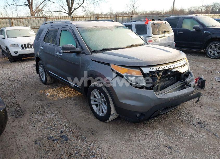 2013 Ford Explorer XLT (VIN 1FM5K8D8XDGC81828) main photo