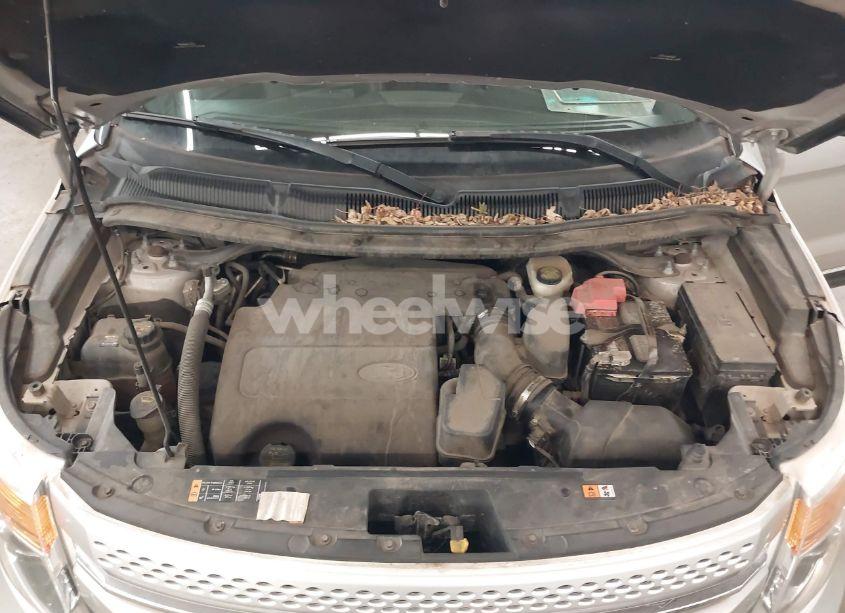 Photo 10 of 2014 Ford Explorer XLT (VIN 1FM5K8D8XEGA15680)
