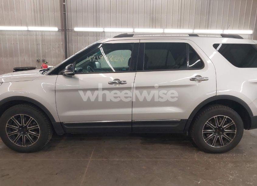 Photo 15 of 2014 Ford Explorer XLT (VIN 1FM5K8D8XEGA15680)