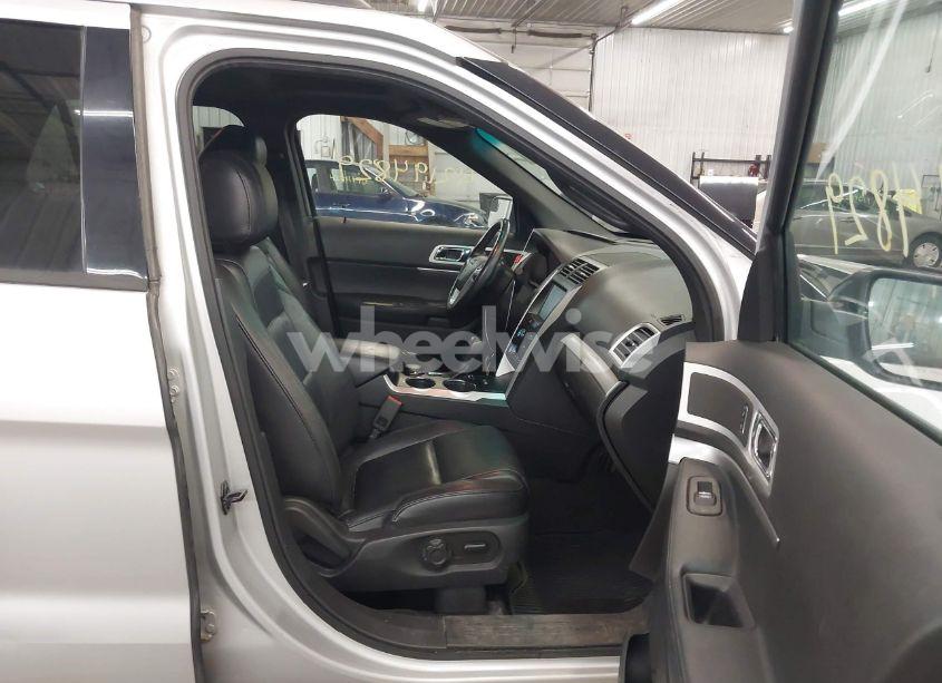 Photo 5 of 2014 Ford Explorer XLT (VIN 1FM5K8D8XEGA15680)