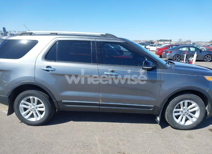 Photo 13 of 2014 Ford Explorer XLT (VIN 1FM5K8D8XEGB02141)